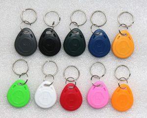 Thẻ từ thang máy dạng móc treo Thẻ từ thang máy dạng móc treo