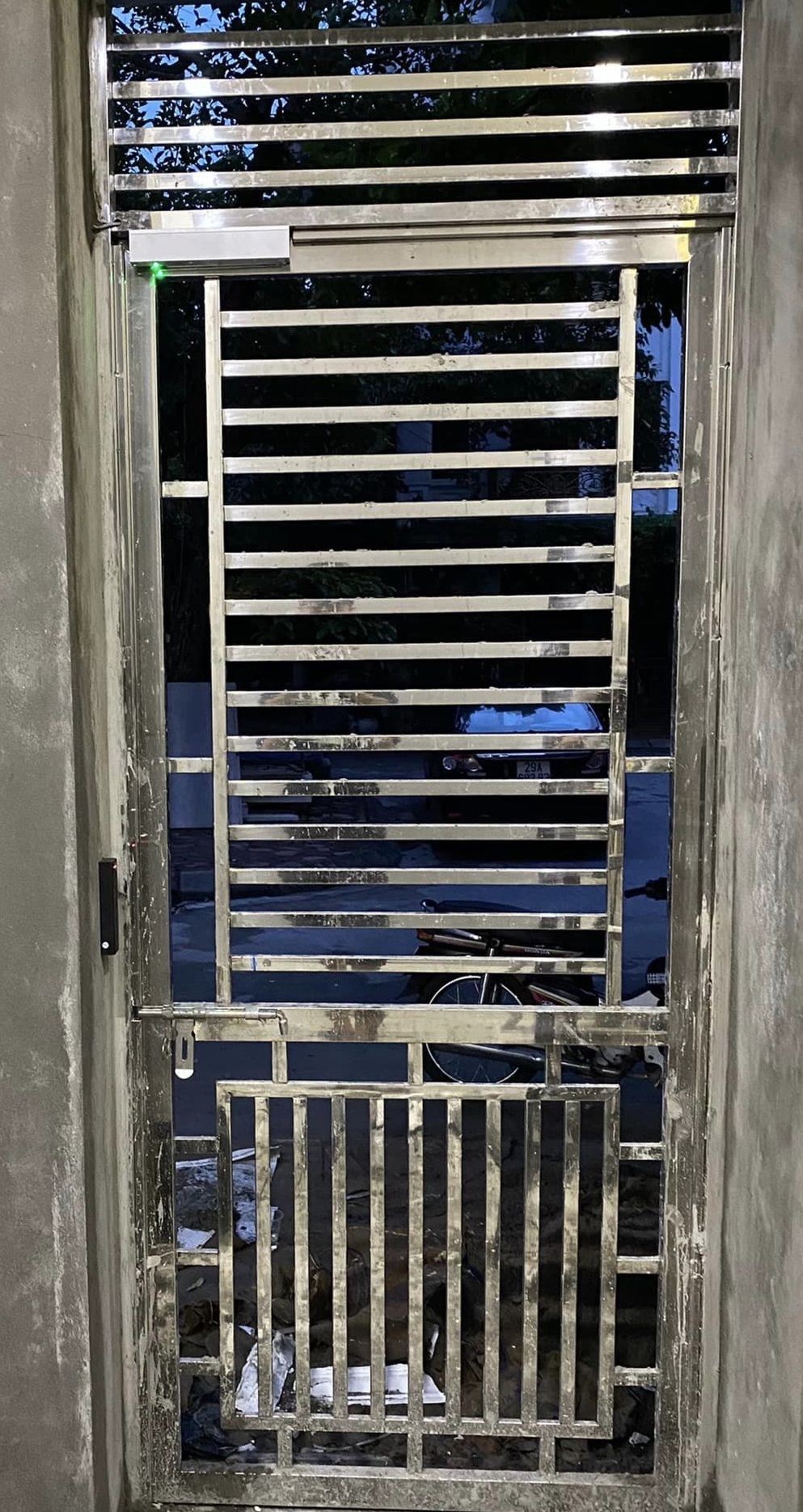 𝐊𝐡ó𝐚 𝐯â𝐧 𝐭𝐚𝐲 𝐧𝐡à 𝐜𝐡𝐨 𝐭𝐡𝐮ê, 𝐜ử𝐚 𝐜ổ𝐧𝐠 𝐜ó 𝐚𝐩𝐩 𝐰𝐢𝐟𝐢
